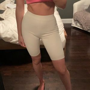 Wilfred free  9 inch shorts